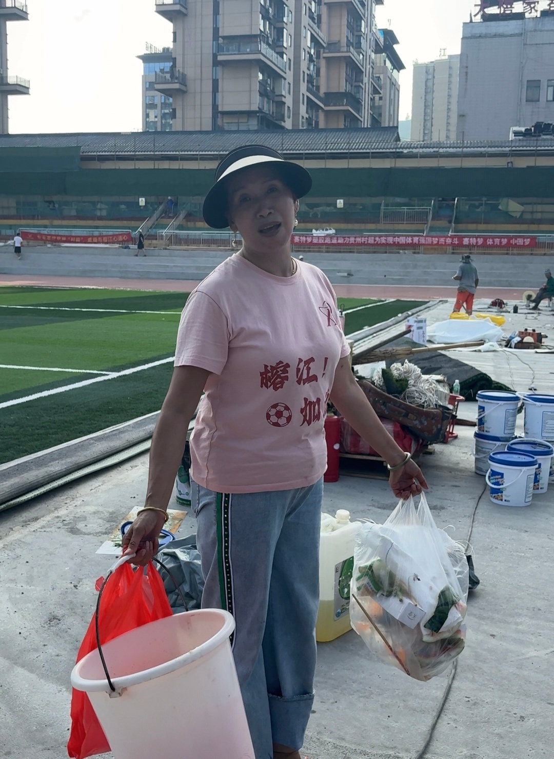 她煮的粥受, 编辑