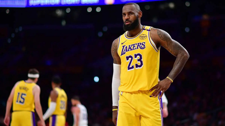 这意味着詹, bt 这意味着詹, bt